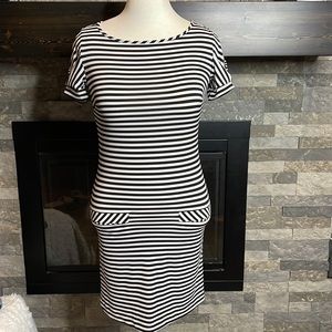Laundry by design size small woman’s striped dress